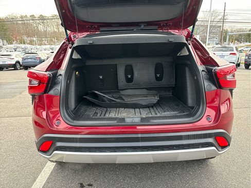 Certified 2024 Chevrolet Trax LT w/ Driver Confidence Package image 32