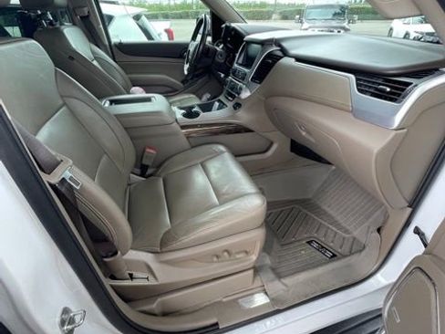 Used 2020 GMC Yukon SLT AWD/4WD image 6
