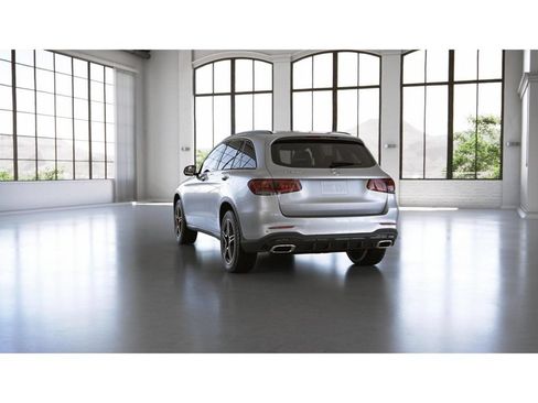 Certified 2022 Mercedes-Benz GLC 300 4MATIC image 28