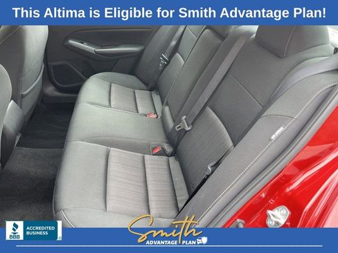 Used 2025 Nissan Altima 2.5 SV image 18