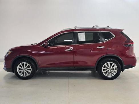 Used 2019 Nissan Rogue SV FWD image 3