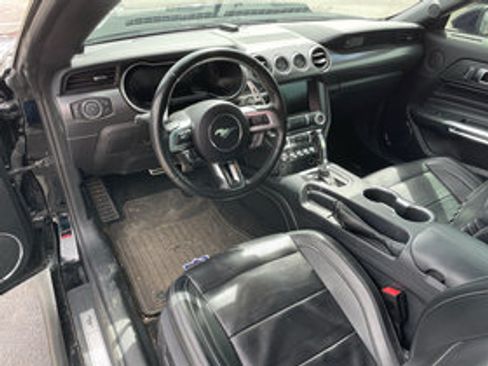 Used 2020 Ford Mustang GT Premium w/ GT Performance Package RWD image 3