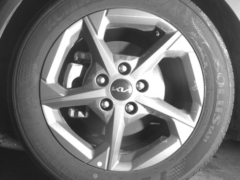 Used 2025 Kia K4 FWD image 12