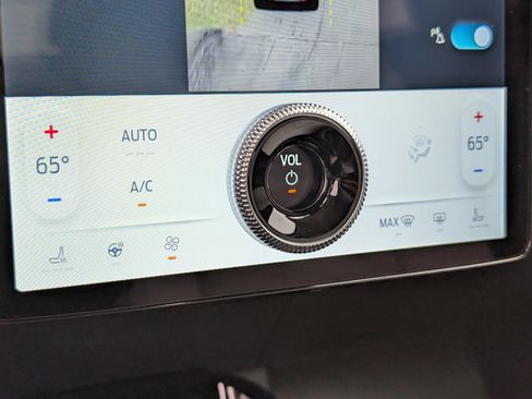 New 2025 Ford Mustang Mach-E Premium image 17