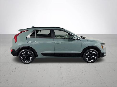 Certified 2023 Kia Niro Wind FWD image 6