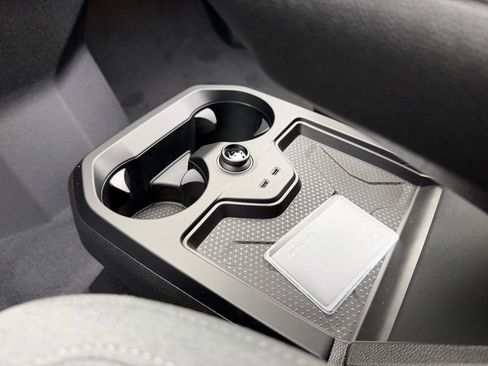 New 2026 BMW iX xDrive45 w/ M Sport Package image 31