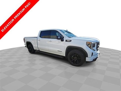 Used 2022 GMC Sierra 1500 Elevation w/ Elevation Premium Package image 2