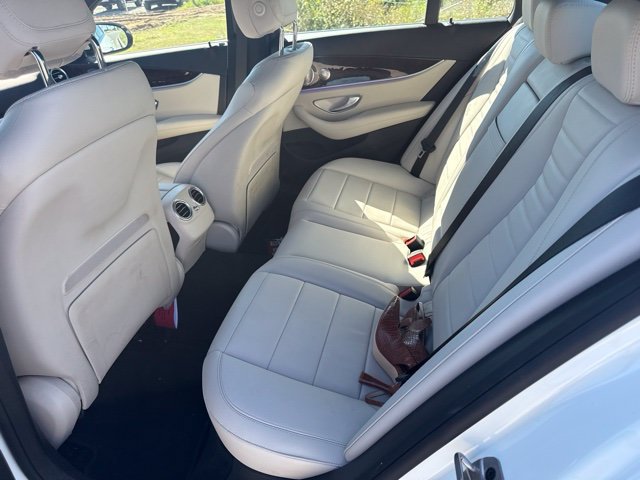 Used 2022 Mercedes-Benz E 450 4MATIC Sedan image 9