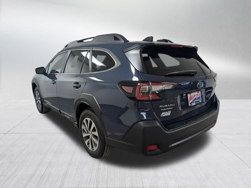 Used 2025 Subaru Outback Premium image 22