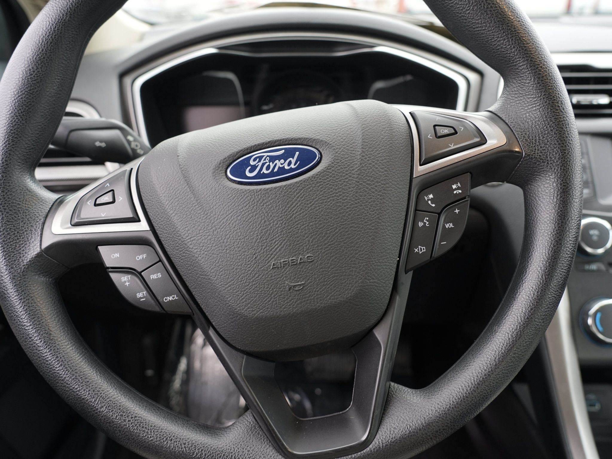 Used 2018 Ford Fusion S FWD image 24