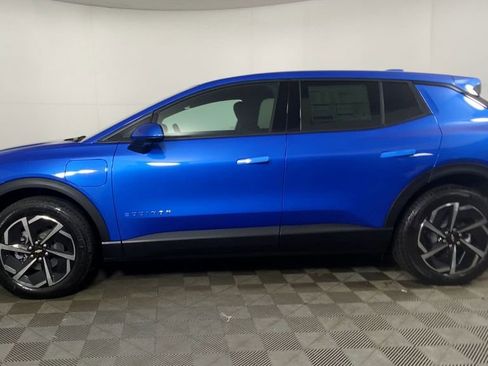 New 2026 Chevrolet Equinox EV LT image 5