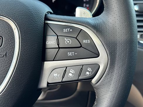 Used 2016 Dodge Durango R/T w/ Technology Group AWD/4WD image 26