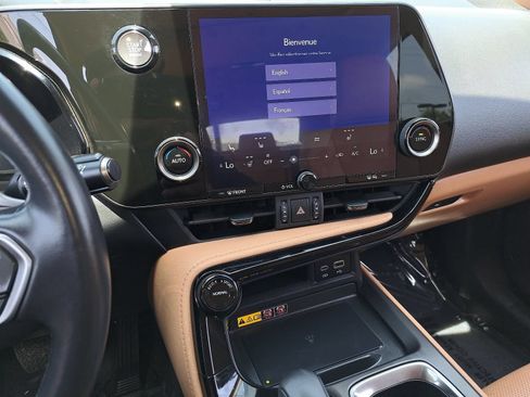 Used 2025 Lexus NX 250 FWD w/ Cold Area Package image 21