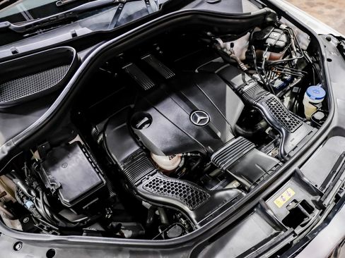 Used 2019 Mercedes-Benz GLS 450 4MATIC w/ Premium 1 Package image 53