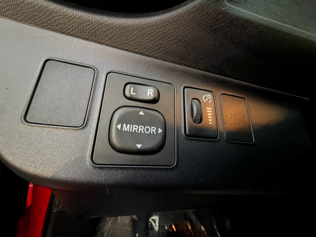 Used 2014 Toyota Prius C Three FWD image 23