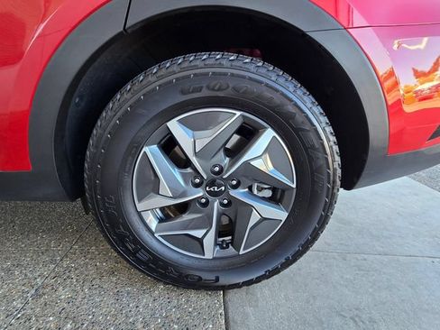Used 2022 Kia Sorento S FWD image 31