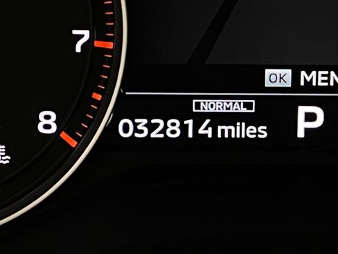 Used 2024 Mitsubishi Outlander AWD image 18