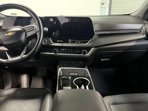 Used 2025 Chevrolet Equinox LT w/ Convenience Package II AWD/4WD image 20