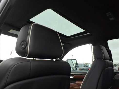 New 2026 GMC Sierra 2500 Denali Ultimate w/ Max Trailering Package image 15