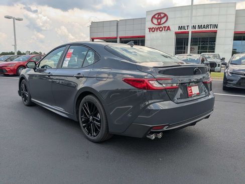 New 2026 Toyota Camry SE FWD image 6