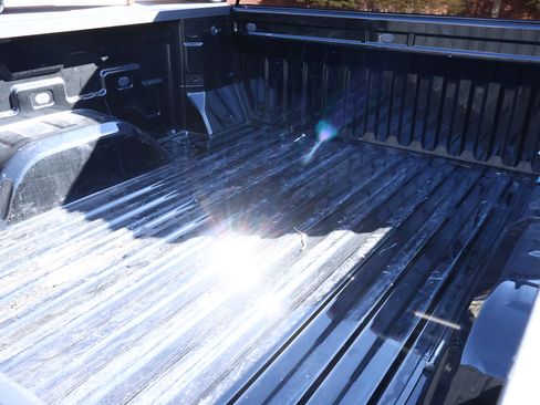 Used 2024 GMC Sierra 1500 Pro w/ Graphite Edition image 22