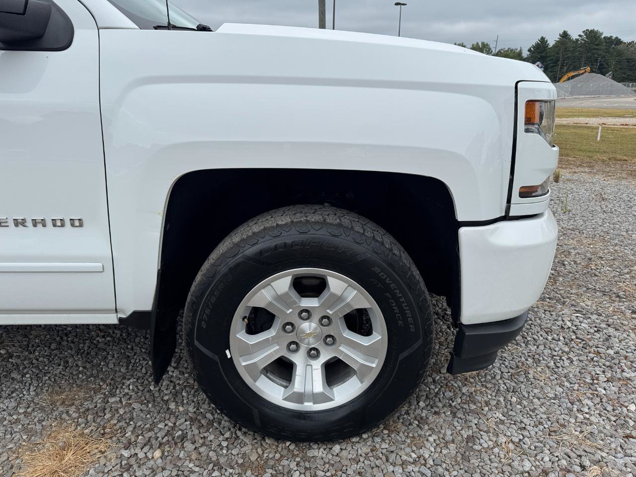 Used 2018 Chevrolet Silverado 1500 LT w/ All Star Edition AWD/4WD image 7