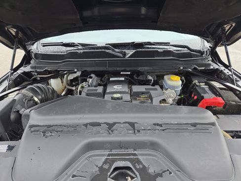 Used 2023 RAM 2500 Laramie w/ Night Edition AWD/4WD image 27