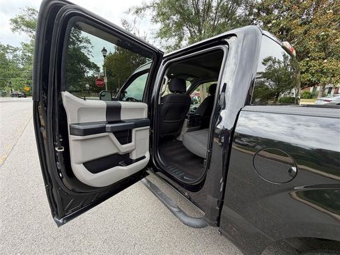 Used 2018 Ford F150 XL w/ Equipment Group 101A Mid AWD/4WD image 21