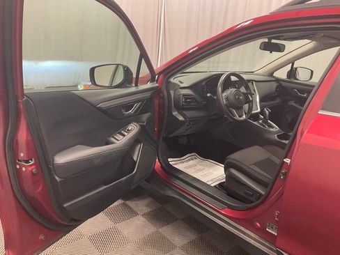 Used 2023 Subaru Outback Premium AWD/4WD image 4