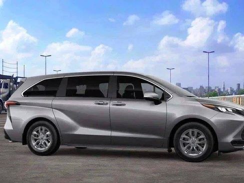 New 2026 Toyota Sienna LE AWD/4WD image 79
