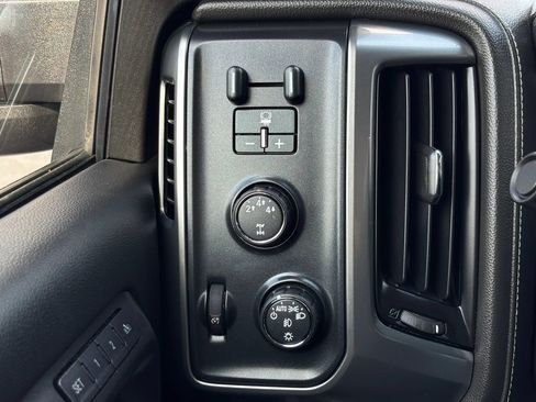 Used 2015 Chevrolet Silverado 2500 LTZ w/ Duramax Plus Package AWD/4WD image 32