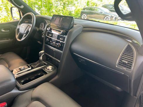 Certified 2023 Nissan Armada SL w/ Midnight Edition Package AWD/4WD image 24