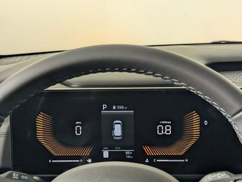 New 2026 Kia Carnival FWD image 17