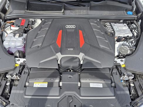 New 2026 Audi SQ8 Premium Plus AWD/4WD image 9