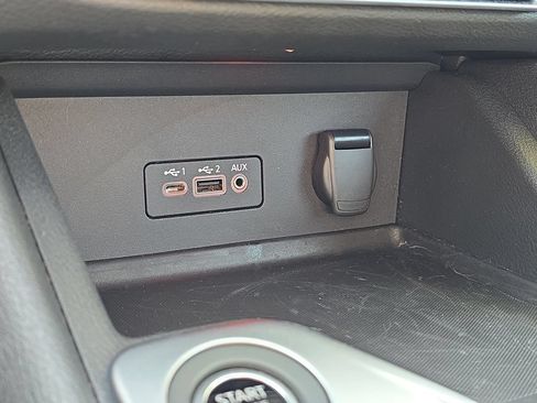 Used 2023 Nissan Sentra SR w/ Midnight Edition Package FWD image 17