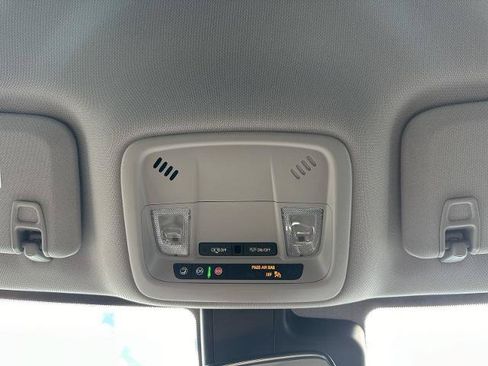 Certified 2025 Chevrolet Malibu LS FWD image 16