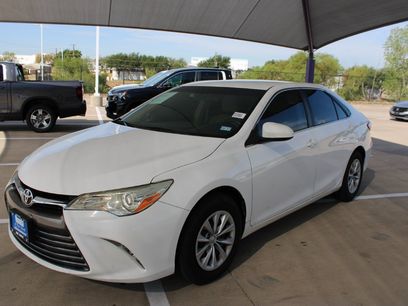Used 2016 Toyota Camry LE