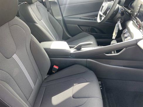 New 2026 Hyundai Elantra SE FWD image 26