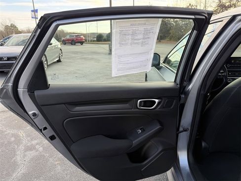 Used 2024 Honda Civic Sport image 10