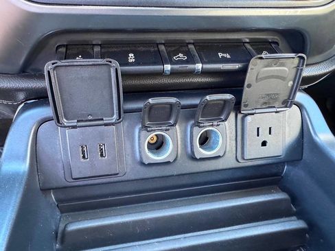 Used 2017 Chevrolet Silverado 1500 LTZ Z71 w/ LTZ Plus Package image 27