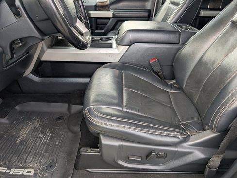 Used 2022 Ford F250 Lariat w/ Chrome Package image 14