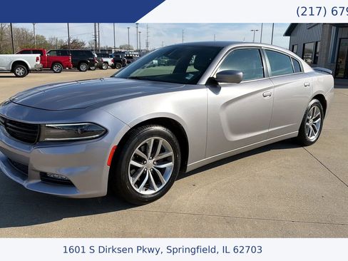 Used 2015 Dodge Charger SXT w/ Plus Group image 1