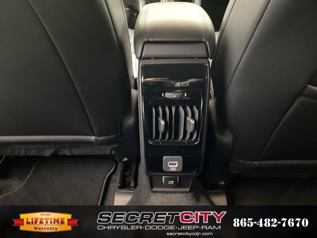 New 2026 Jeep Compass Latitude AWD/4WD image 27