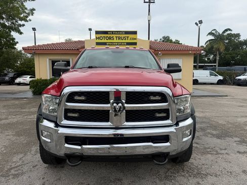 Used 2018 RAM 5500 Tradesman w/ Chrome Appearance Group RWD image 8