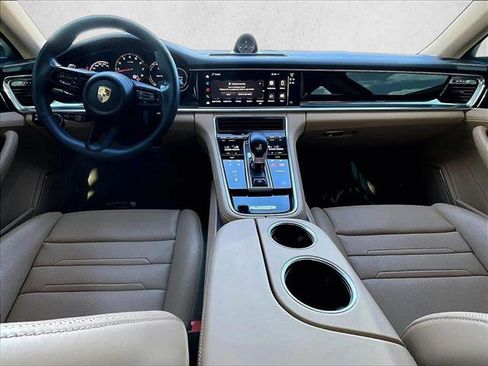 Used 2023 Porsche Panamera 4 image 16