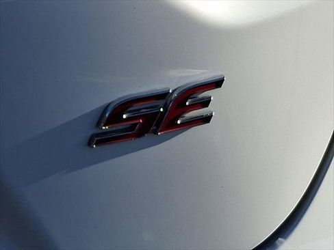 Certified 2025 Toyota Corolla SE w/ SE Premium Package FWD image 25