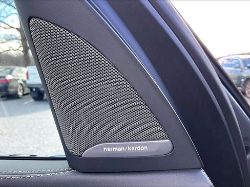 Used 2025 BMW X7 xDrive40i w/ Executive Package image 74