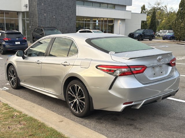 Used 2018 Toyota Camry SE w/ Convenience Package FWD image 6