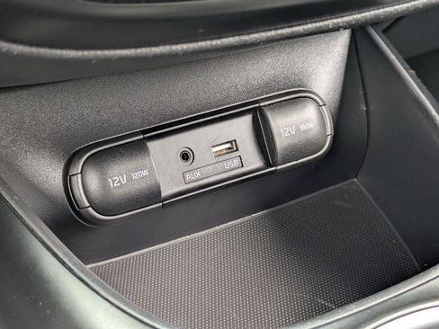 Used 2018 Kia Soul FWD image 18