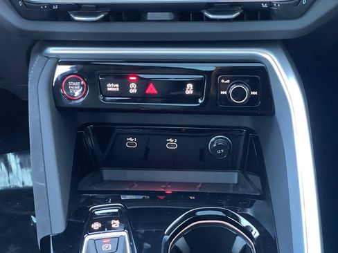 New 2025 Audi SQ5 Premium Plus image 27